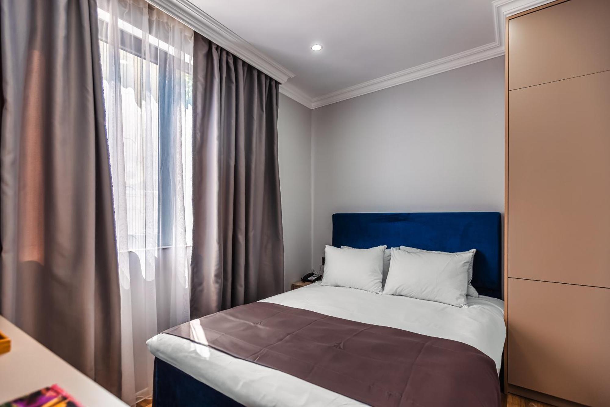 Hillside City Center Hotel Баку Экстерьер фото