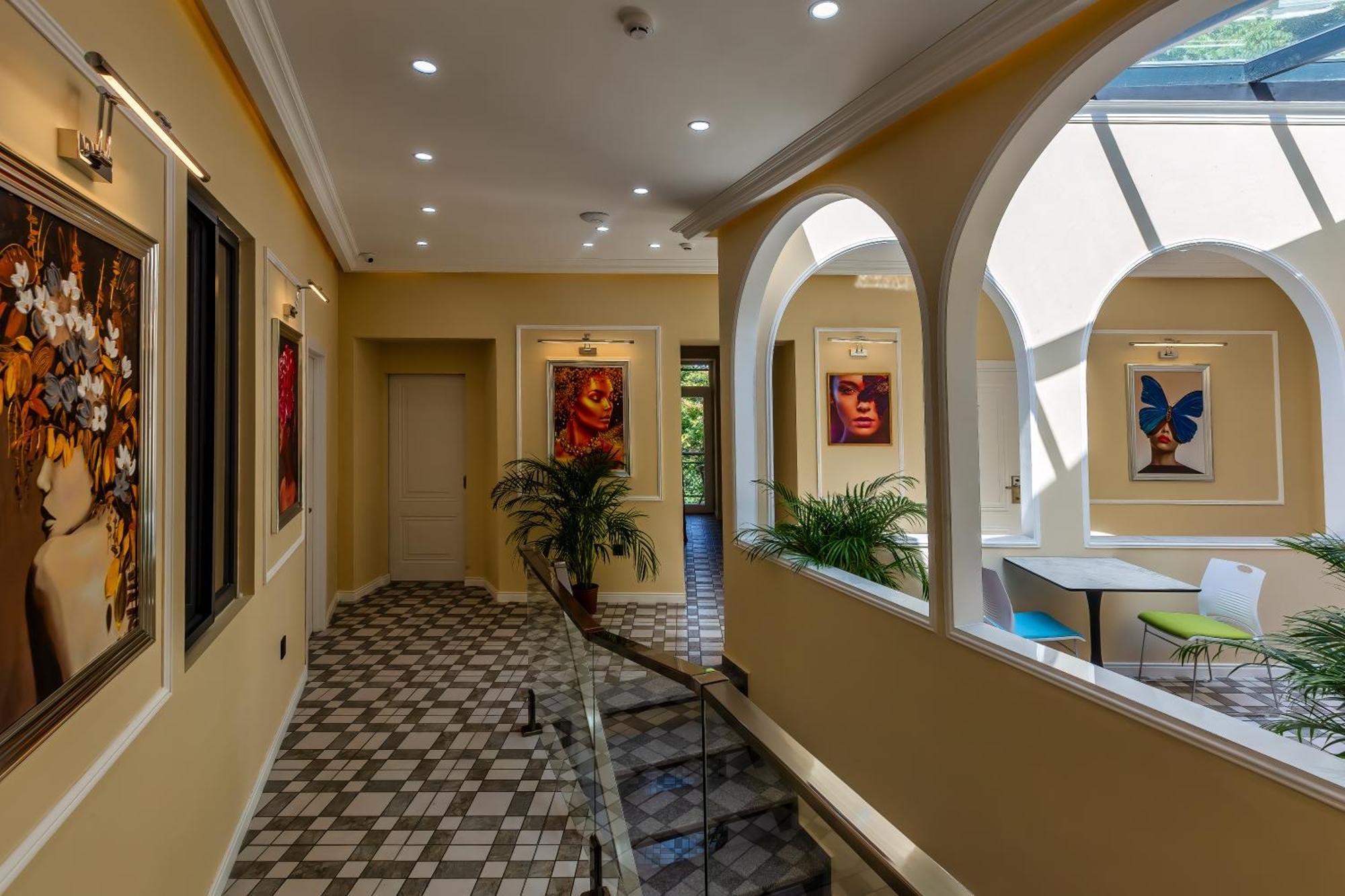 Hillside City Center Hotel Баку Экстерьер фото