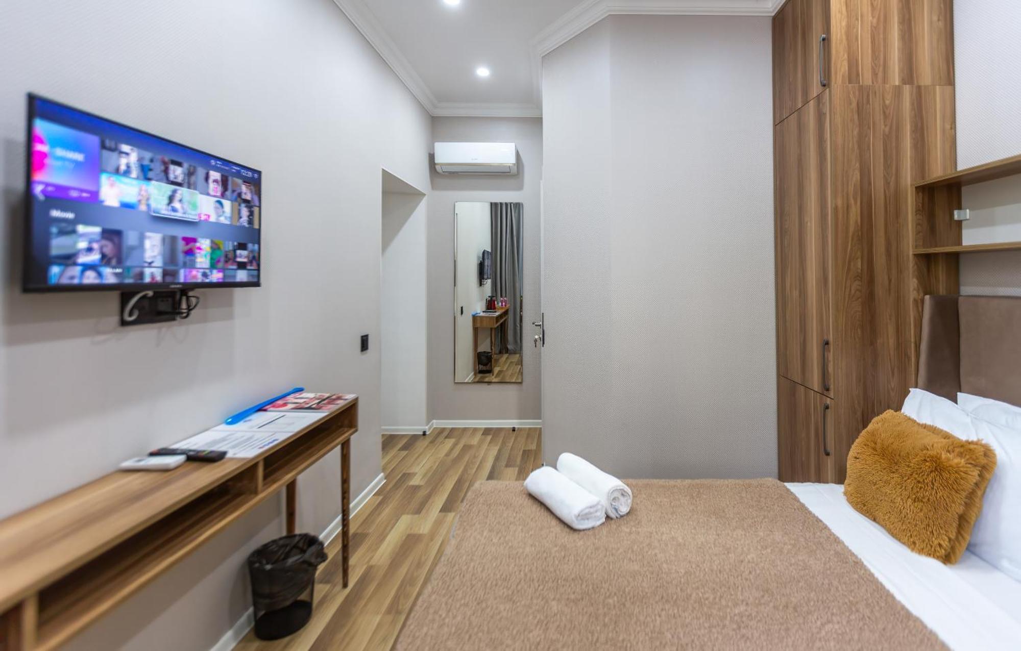 Hillside City Center Hotel Баку Экстерьер фото